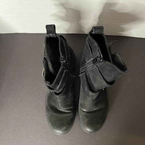 Steve Madden Buckle Boots - Picture 6 of 9